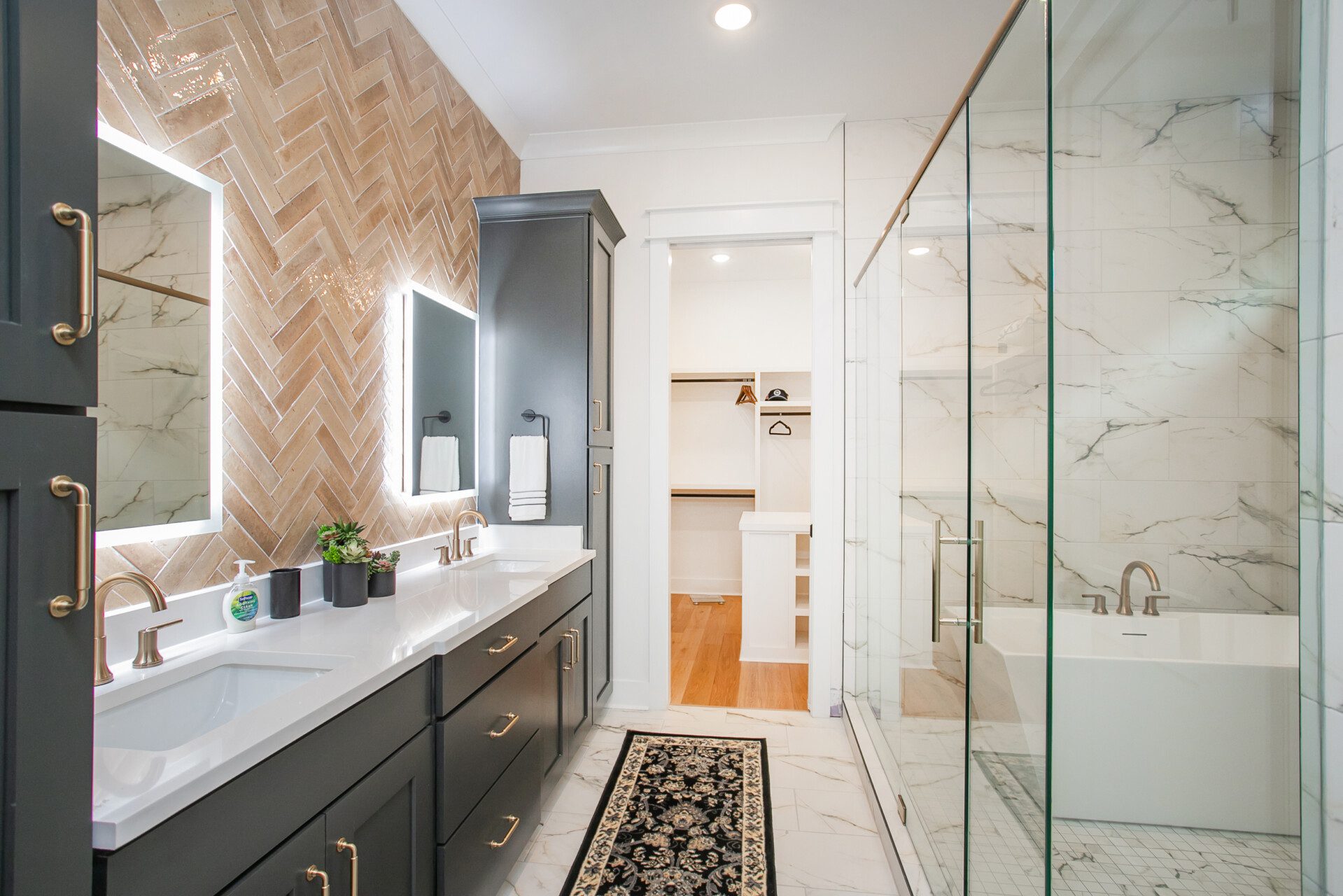 005e9ac6 8128 4e7e 92fc b6d7cef31b60.jpg